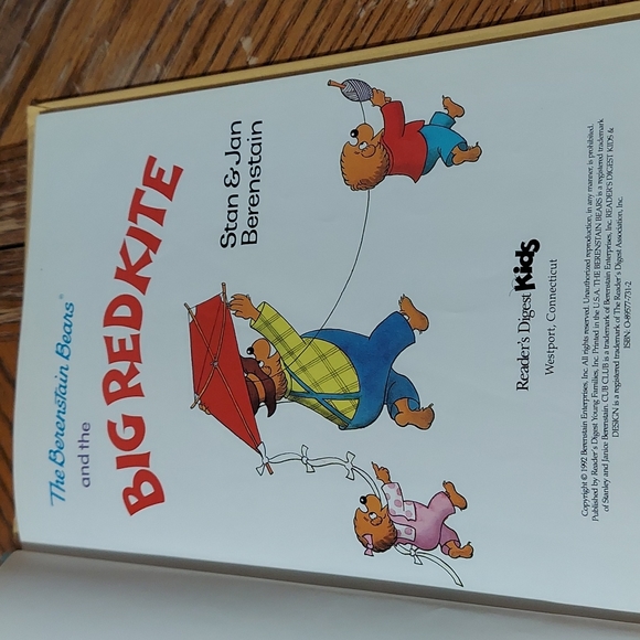 The Berenstain Bears And The Big Red Kite - Picture 5 of 14